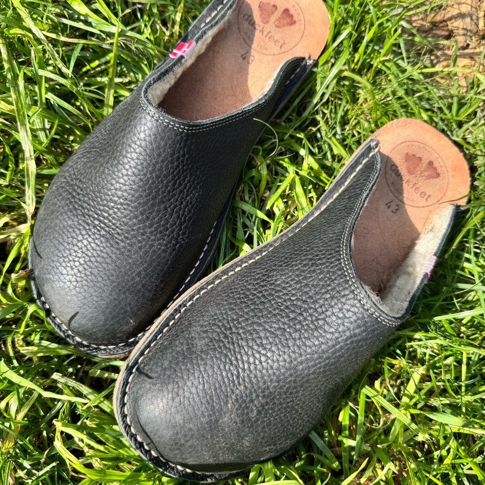 Klitmøller-Black Pebbled Leather Mules by Duckfeet size EU 43